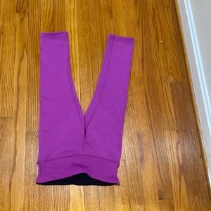 lululemon reversable leggings! size 6!